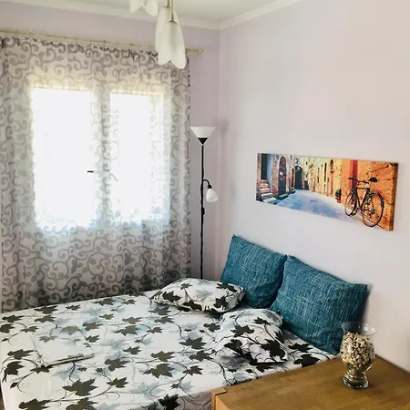 Sunny And In Апартаменты